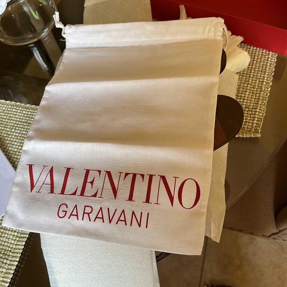 Valentino Garavani VLOGO Slide Sandals, size 42(IT) - Picture 7 of 8
